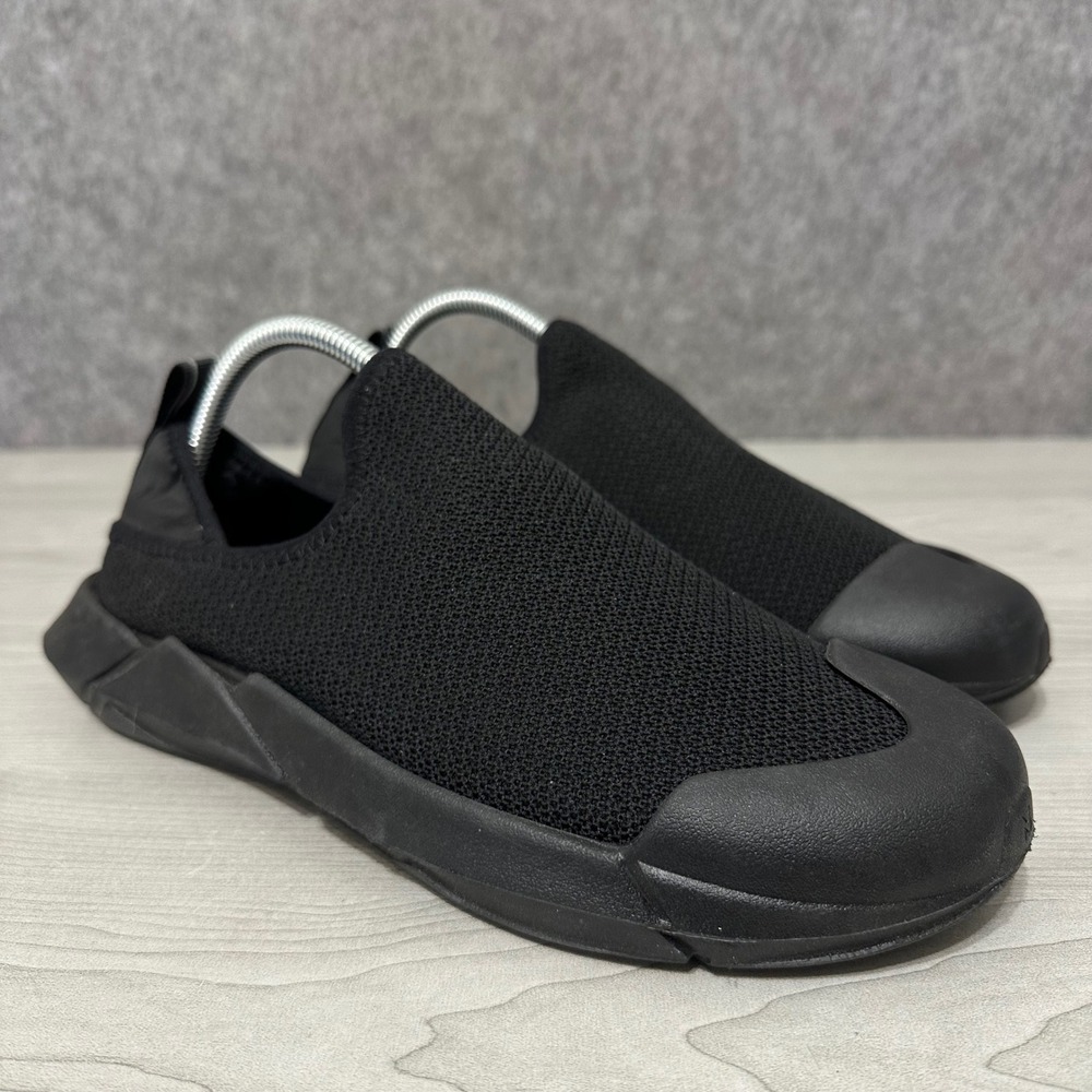 Muvez 2.0 Slip On Sneakers Mens 9 Black Dual Sole Indoor Outdoor Knit Comfort